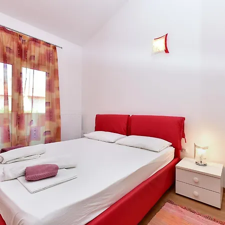 House Volme 2447 Banjole