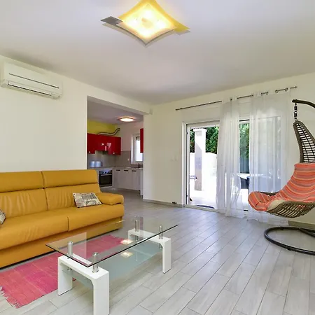 House Volme 2447